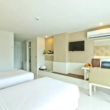 The Ivory 3*