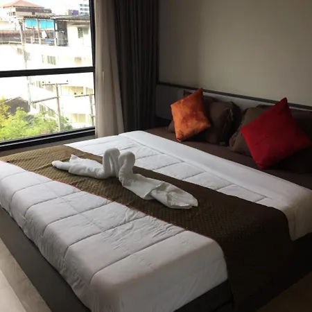 The Base Central อพาร์ตโฮเทล Pattaya