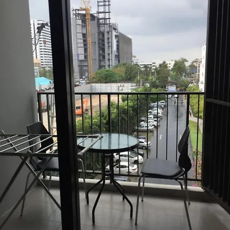 อพาร์ตโฮเทล The Base Central Pattaya