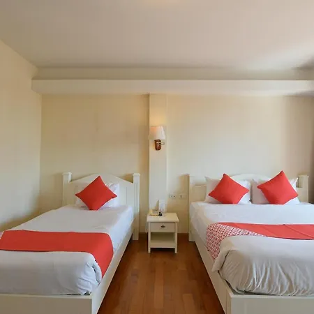 Oyo 109 Ozone Prime 4*