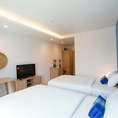 Hotel Deeprom 3*