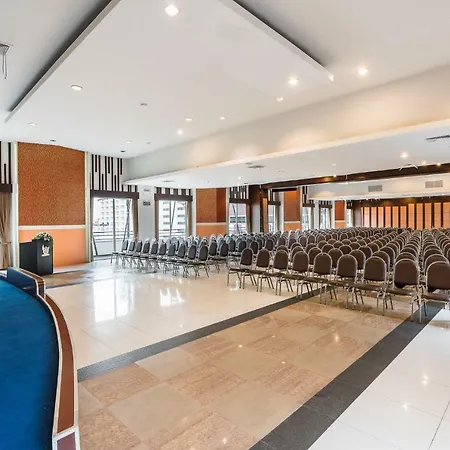 Mountain & Convention Center 4*