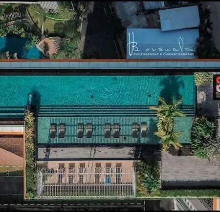 Sky Swimming Pool Riviera * Pattaya