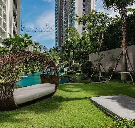 อพาร์ตโฮเทล Sky Swimming Pool Riviera