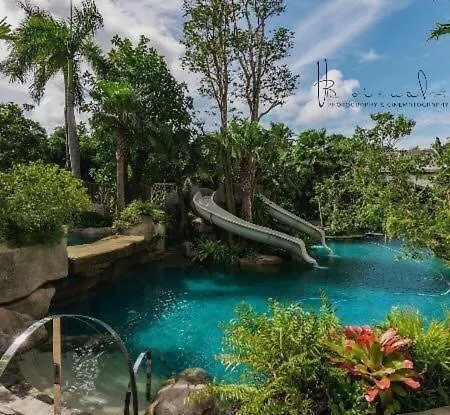 อพาร์ตโฮเทล Sky Swimming Pool Riviera
