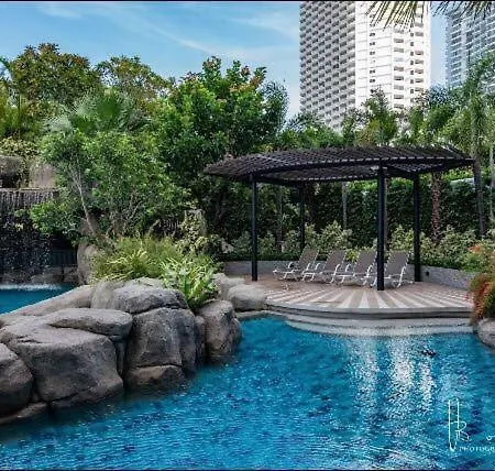 Sky Swimming Pool Riviera * Pattaya