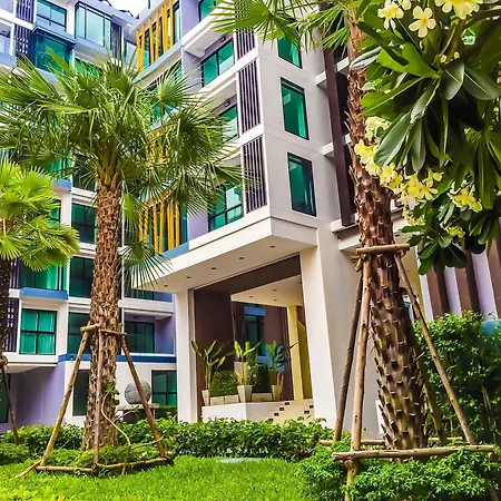 Siam Oriantal Tropical Garden By Parikal 3* Pattaya