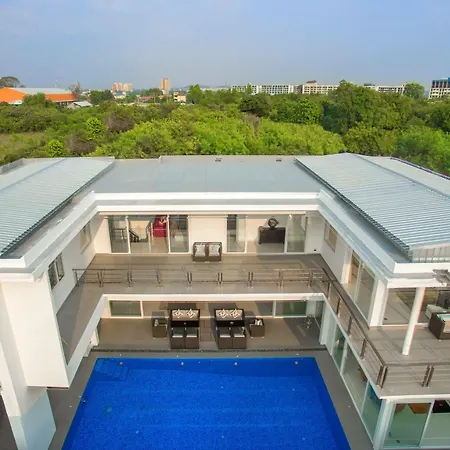 Davinci Pool * Pattaya