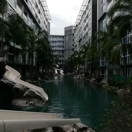 Centara Avenue 711 Apartment