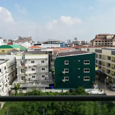 Centara Avenue 711 Pattaya