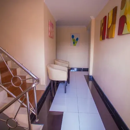 Q&D Suite Mansion 3 Hotel 3*
