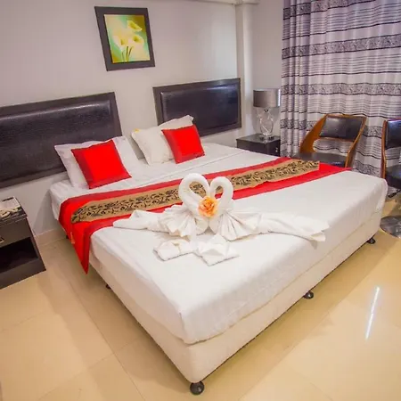Hotel Q&D Suite Mansion 3 3*
