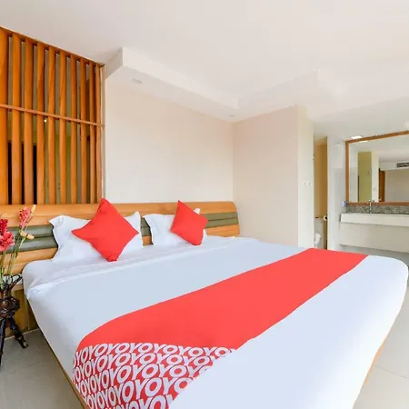 Oyo 143 Dday Resotel Hotel 4*