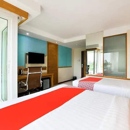 Oyo 143 Dday Resotel Hotel Pattaya