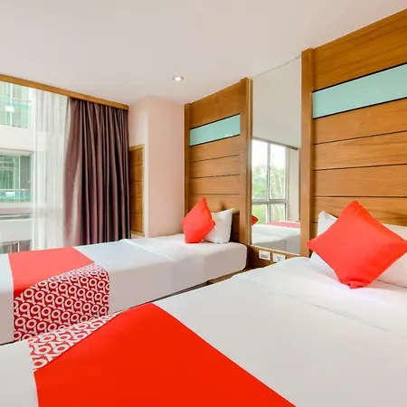 Oyo 143 Dday Resotel Pattaya