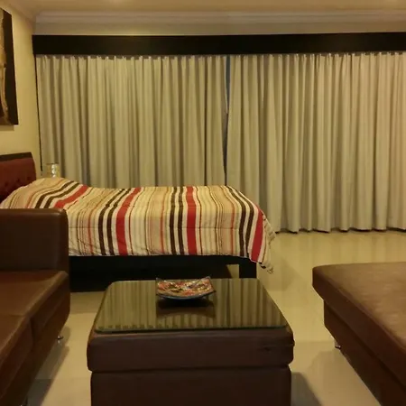 Platinum Suites Apartment