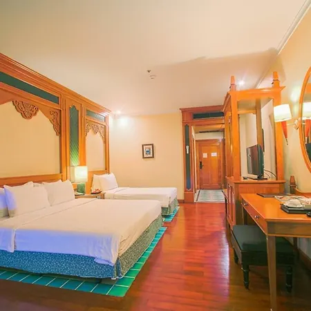 โรงแรม Long Garden & Pavilions