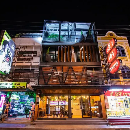 Kaen Hostel *