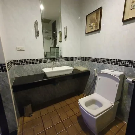 Katesiree Hotel 2*