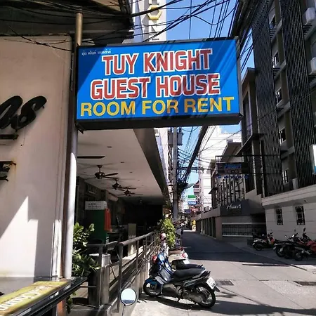 Tuy Knight บ้านพัก *