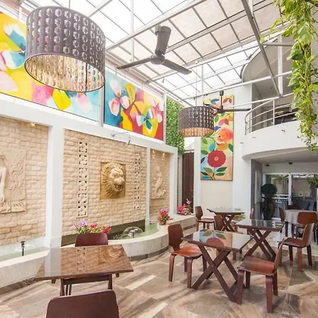 บ้านพัก Golden Lion 3*