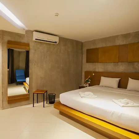 B2 Jomtien Hotel 3*