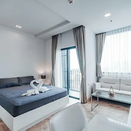 Pattaya Posh Hotel