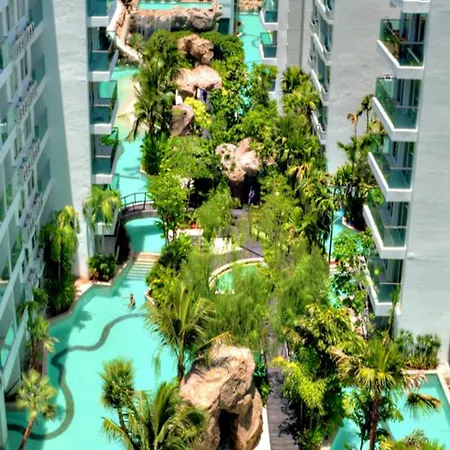 Amazon Jomtien อพาร์ทเม้น