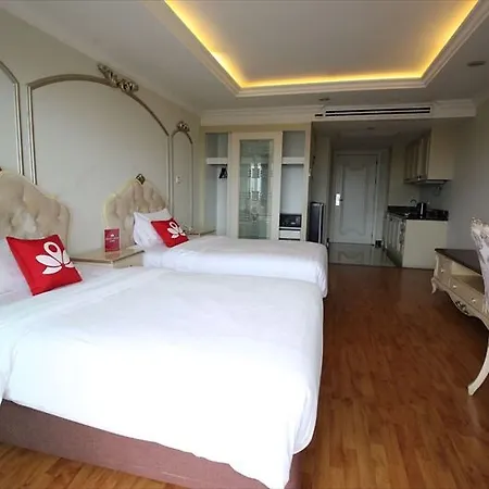 Zen Phothisan Soi 4 โรงแรม 4*