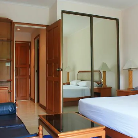Aparthotel The Monaco 2*