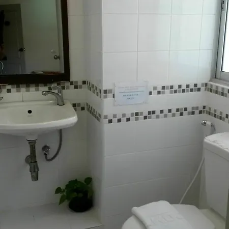Admire House Guest house *