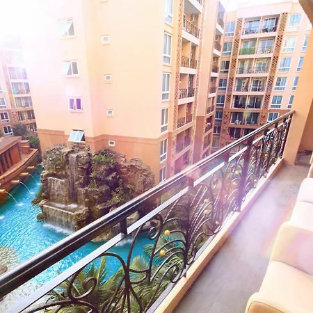 Hotel Atlantis & Water Park By The Sea