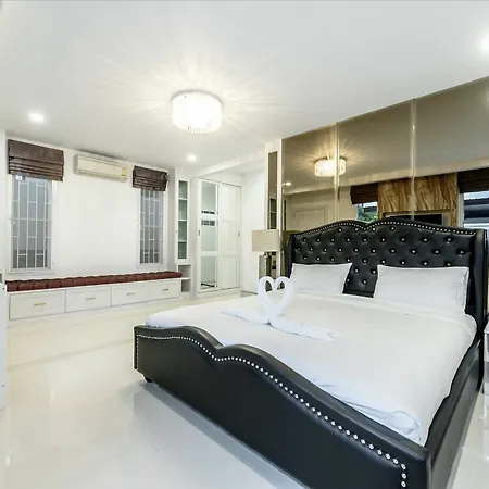 วิลล่า 4bd Pool With Jacuzzi - Exquisite Pool A