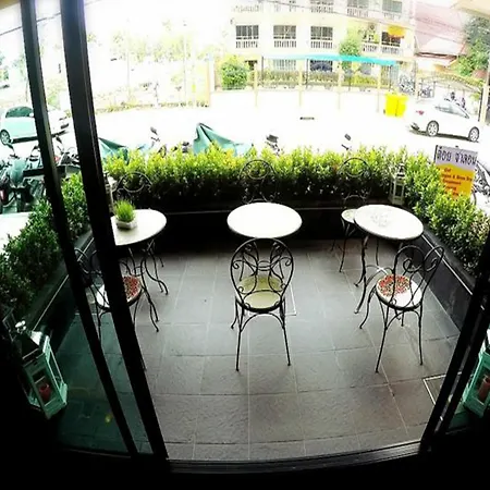 โรงแรม โสตา เรสซิเด้นซ์ 2*