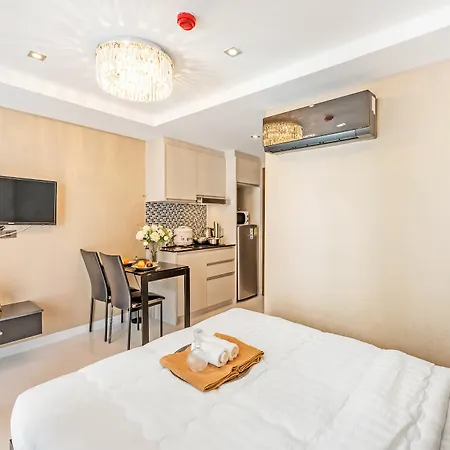 So Serenity By Favstay Apartment Pattaya