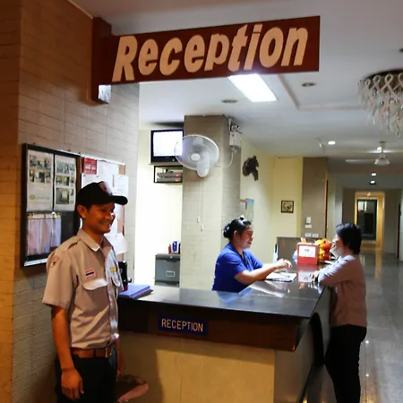 โรงแรม 18 Coins Budget Pattaya