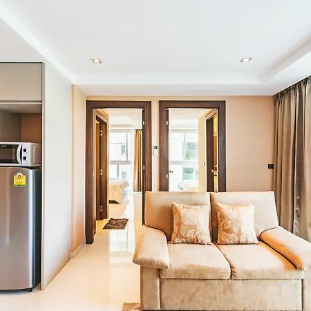 So Serenity By Favstay Apartment Pattaya