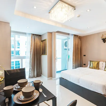 So Serenity By Favstay Apartment Pattaya