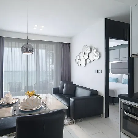 โรงแรม Amari Residences 5*