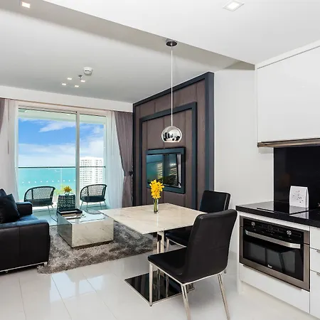 Amari Residences โรงแรม Pattaya