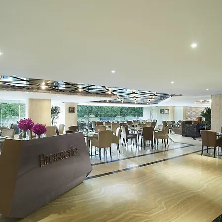 Amari Residences 5*