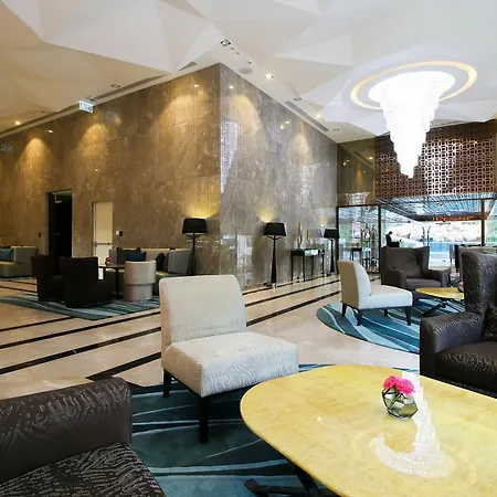 โรงแรม Amari Residences
