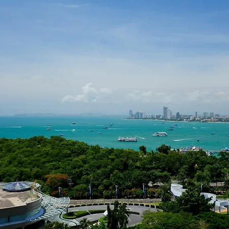 Amari Residences โรงแรม Pattaya