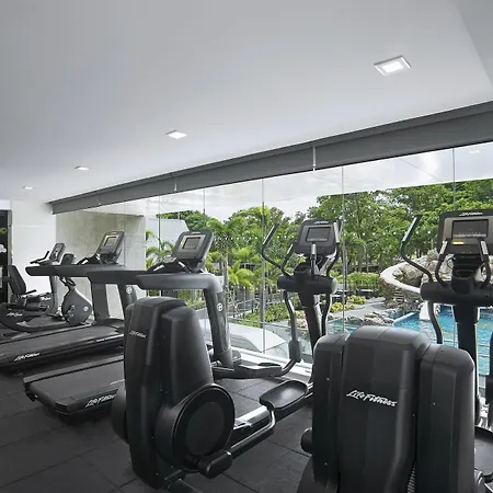 โรงแรม Amari Residences 5*