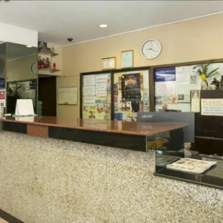Hotel New Star 2*