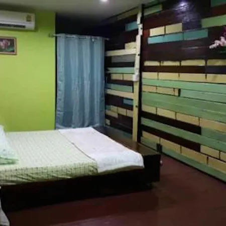 บ้านพัก Lamour's Fisherman House