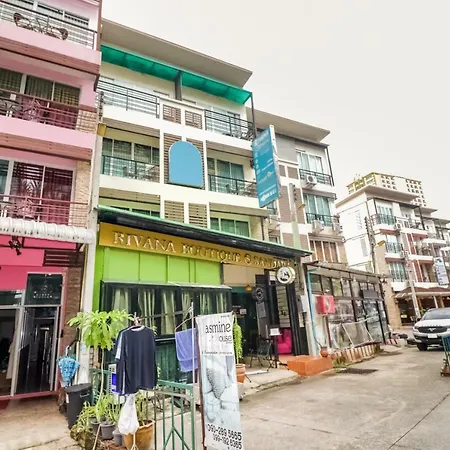 Oyo 146 Rivana Boutique By Sandara โรงแรม Pattaya