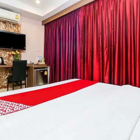 Oyo 146 Rivana Boutique By Sandara Pattaya