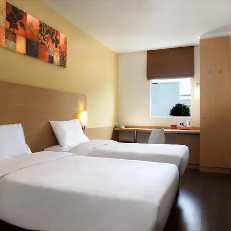 Hotel Ibis 3*