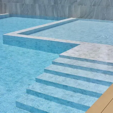 โรงแรม Has
